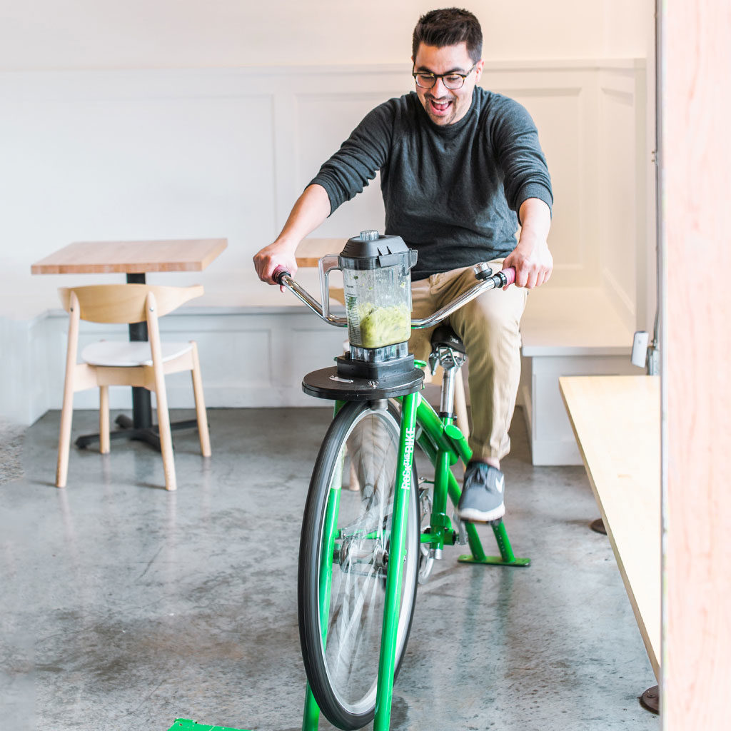 Moberi Bike Powered Smoothie